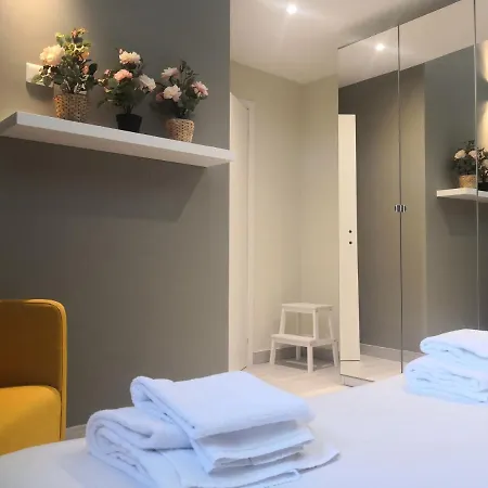 Luxury Near Niguarda Graziano39 * ミラノ